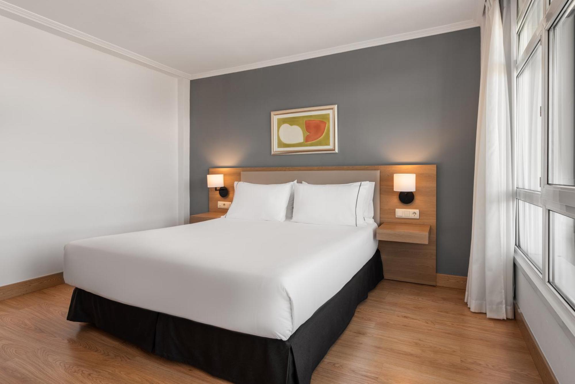 Exe Peregrino Hotel Santiago de Compostela Exterior photo
